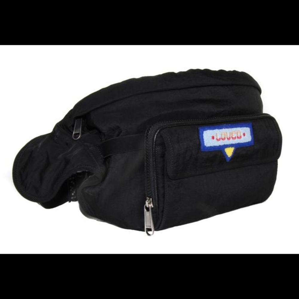 GUCCI
Nylon 80s Logo Patch Belt Bag Black